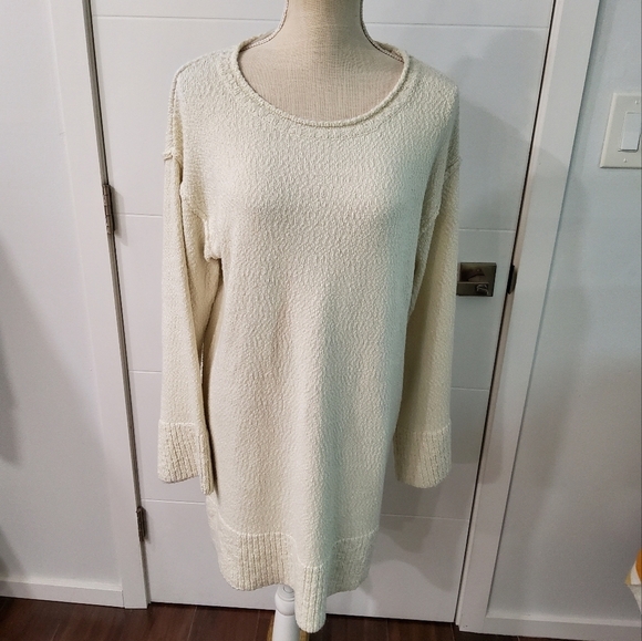 Free People Dresses & Skirts - Free People Beach Sweater Dress Size M